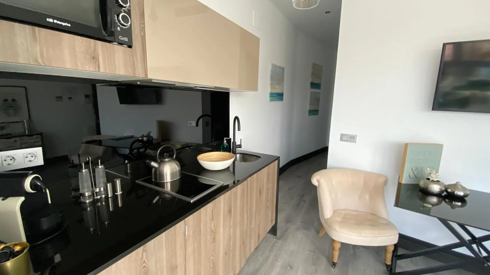 Apartamentos Avenue Rooms Málaga 0*,  España